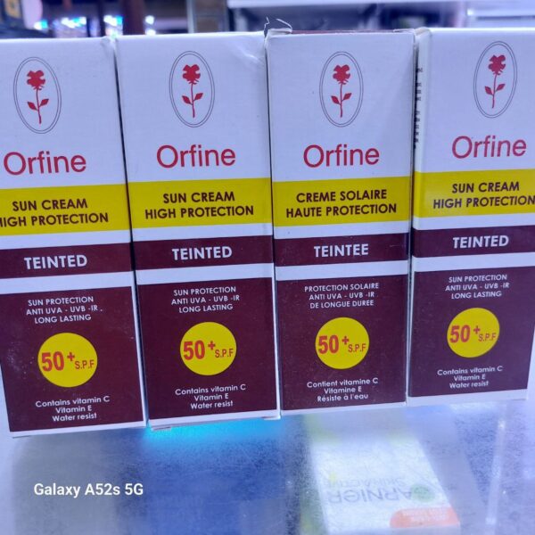 Creme solaire teintee